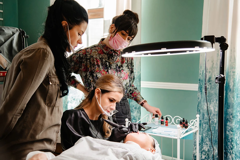 curs-micropigmentare-masterclass-3-zile-alexandra-constantinescu-1